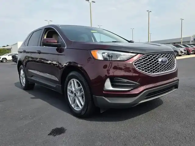 2024 Ford Edge SEL AWD's photo