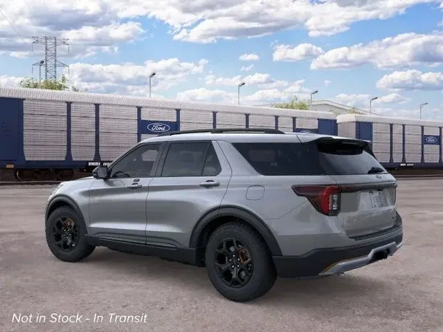 2026 Ford Explorer Tremor 4WD photo 4
