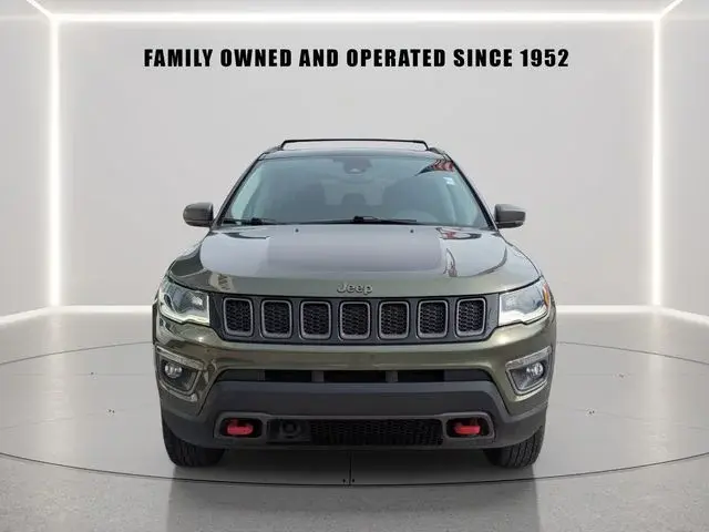2021 Jeep Compass Trailhawk 4X4 photo 3