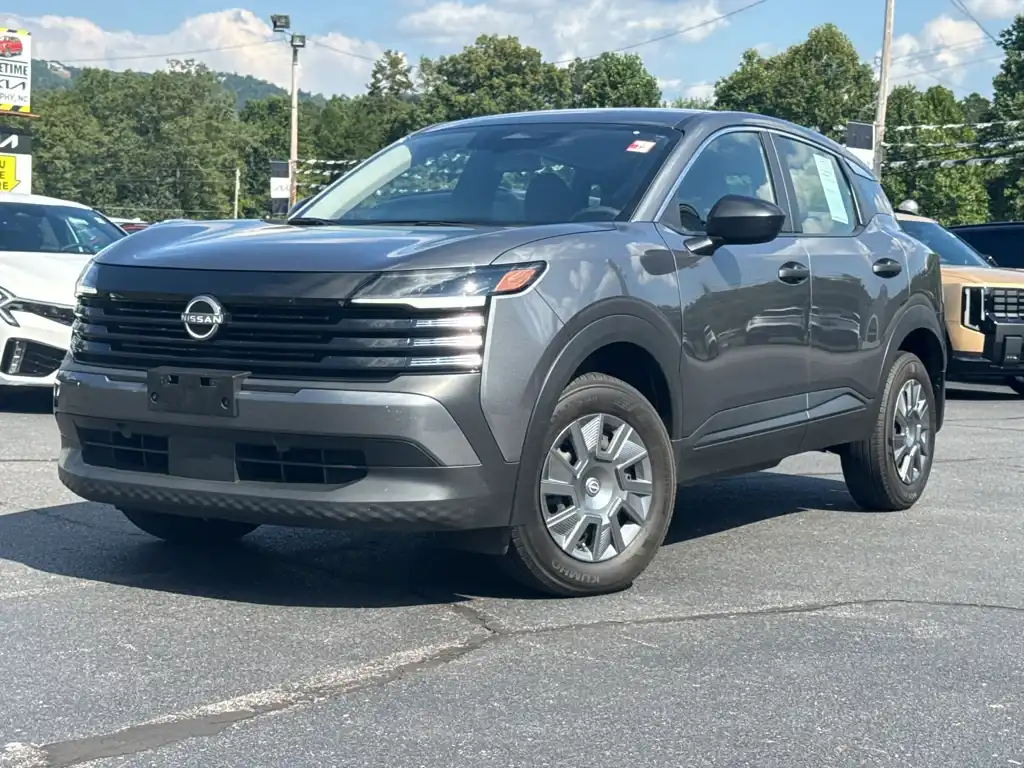 2025 Nissan Kicks 2.0 S's photo
