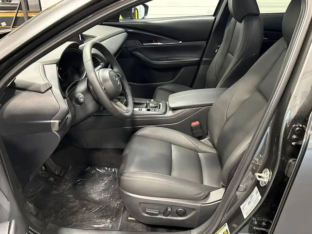 2026 Mazda CX-30 Select Sport AWD photo 4