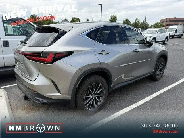 2024 Lexus NX 350h 350h Premium AWD photo 4