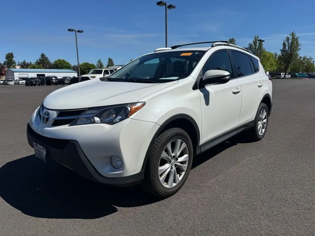 2013 Toyota RAV4 Limited AWD photo 3