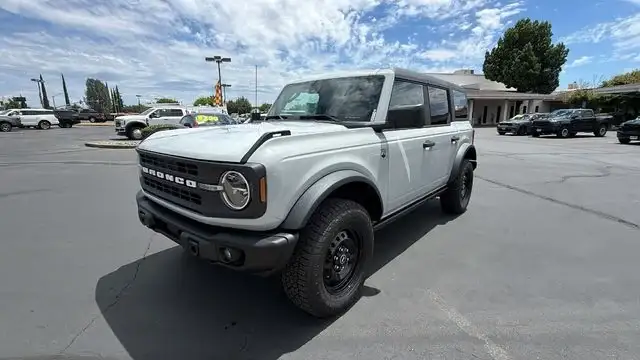2026 Ford Bronco Big Bend 4x4 photo 1