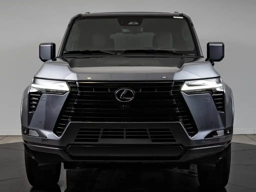 2026 Lexus GX 460 550 Luxury+'s photo