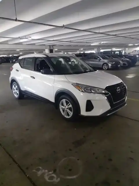2024 Nissan Kicks 1.6 S's photo