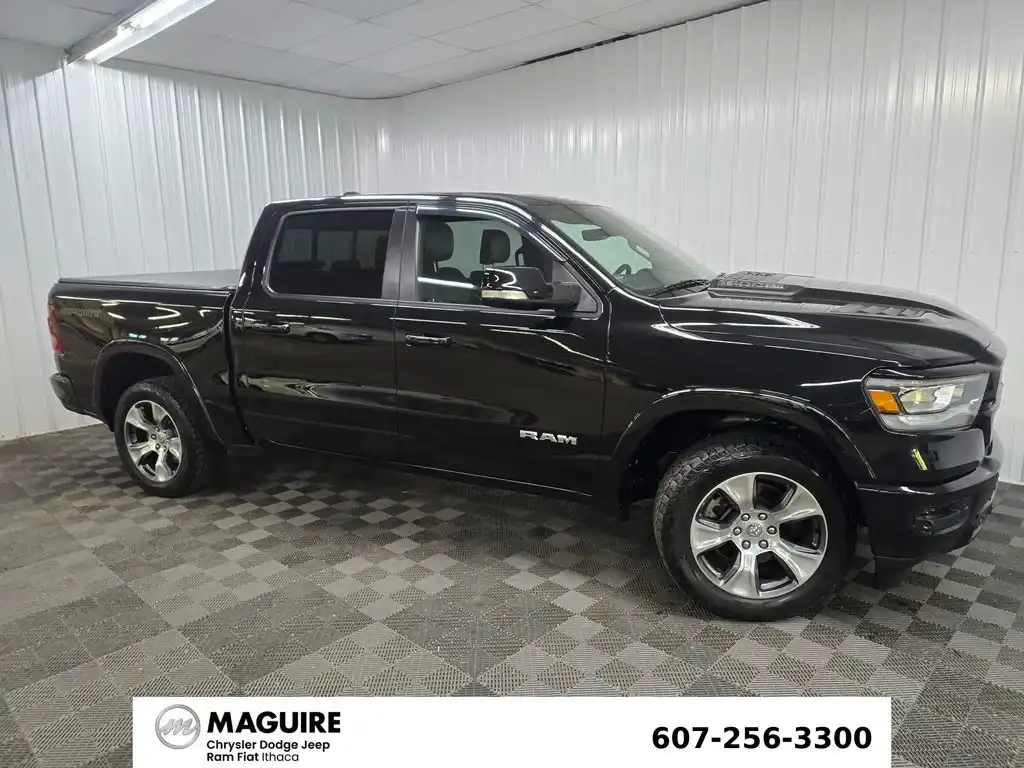 2022 RAM 1500 Laramie 4x4 Crew Cab 5'7's photo