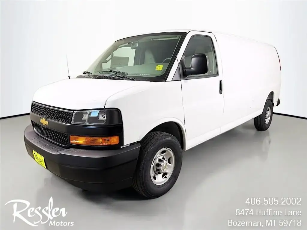 2026 Chevrolet Express 3500 Extended Work Van photo 1