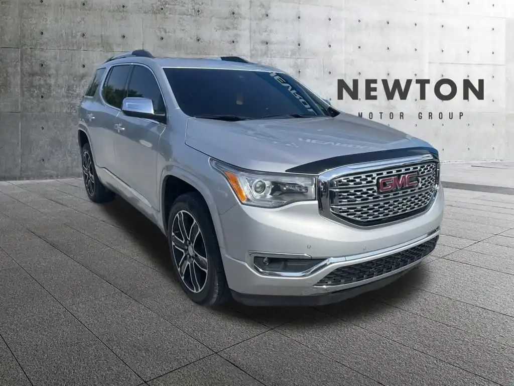 2019 GMC Acadia Denali FWD's photo