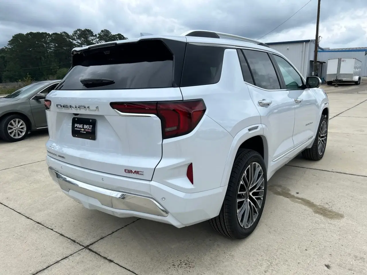 2026 GMC Terrain Denali AWD photo 3