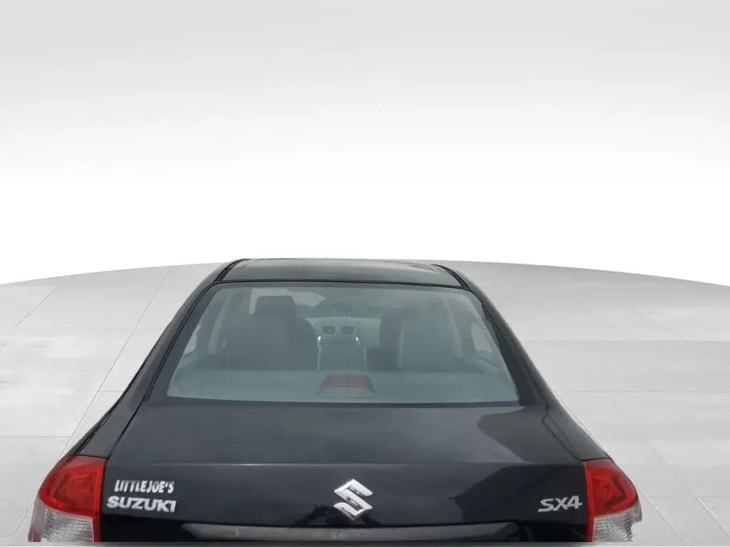 2012 Suzuki SX4 LE photo 4