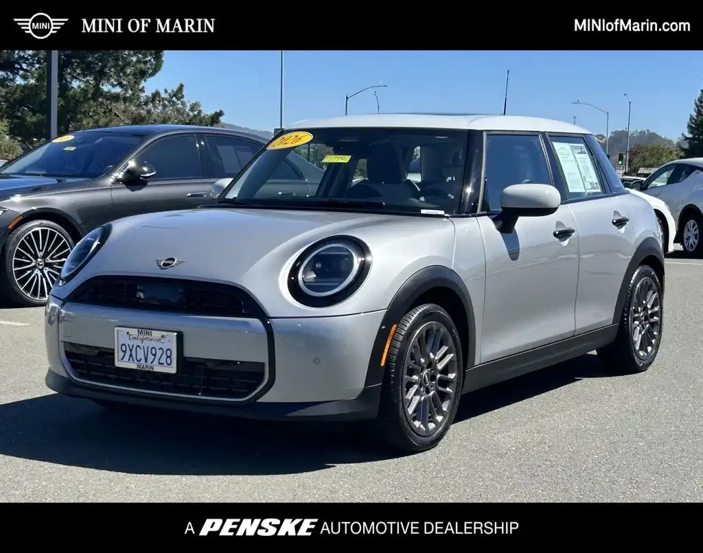 2026 MINI Hardtop undefined photo 1