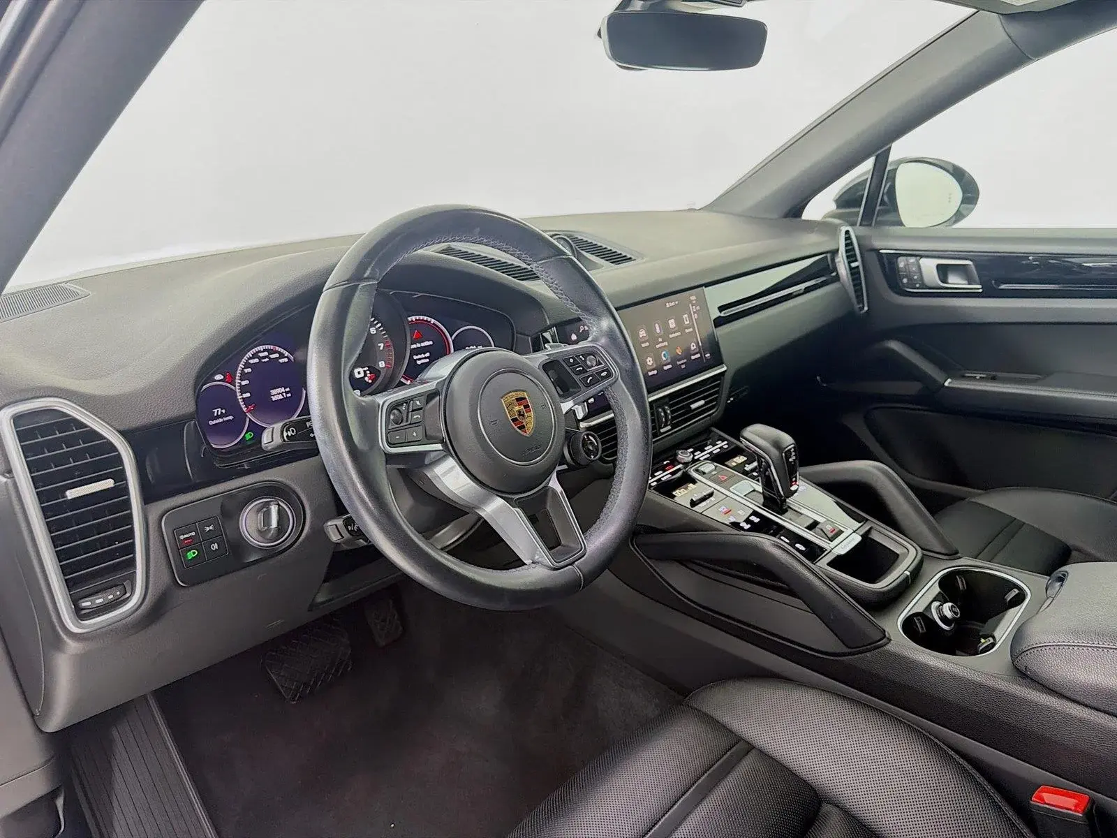 2023 Porsche Cayenne Base photo 4