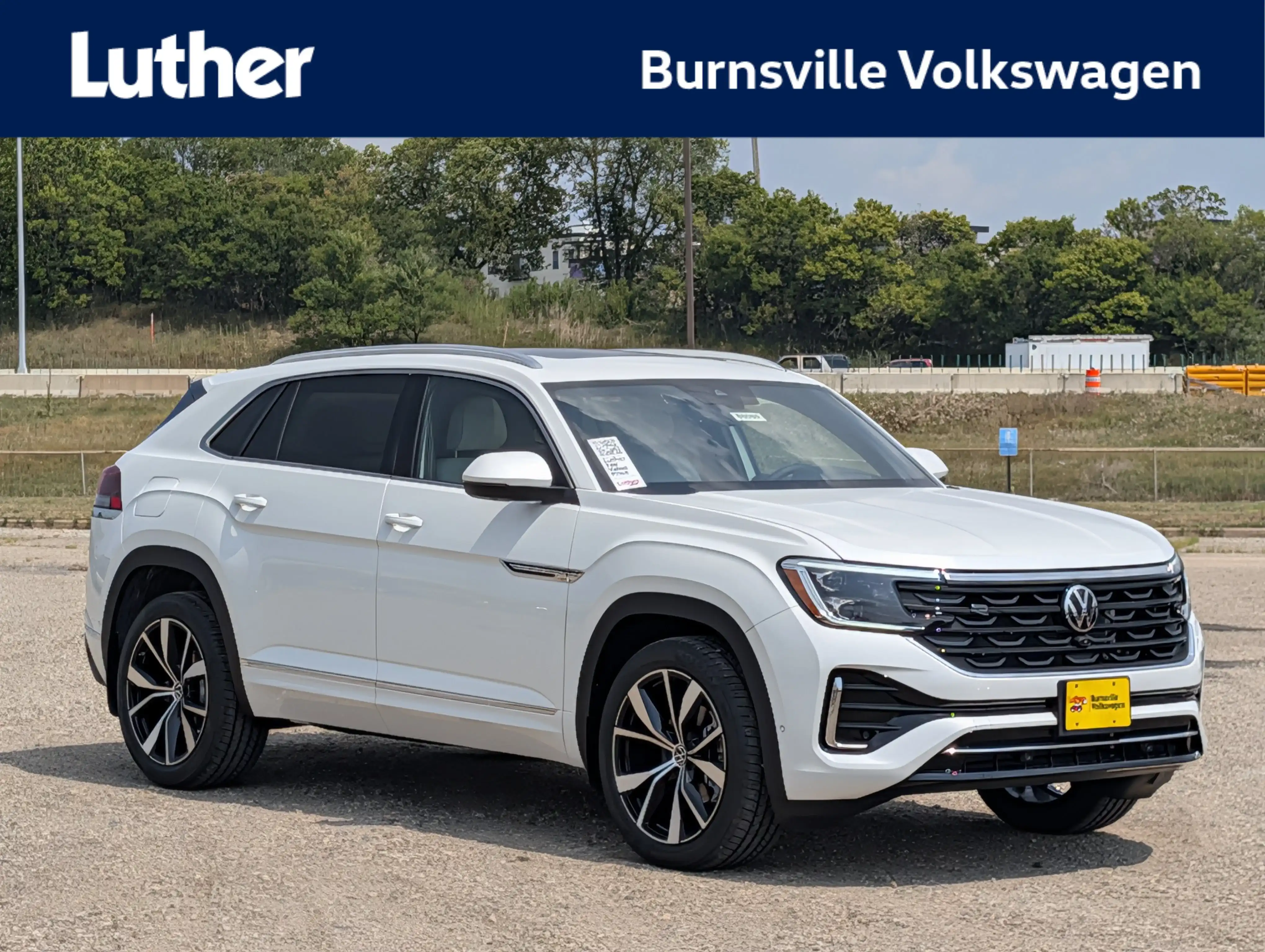 2026 Volkswagen Atlas Cross Sport 2.0T SEL Premium R-Line 4MOTION's photo