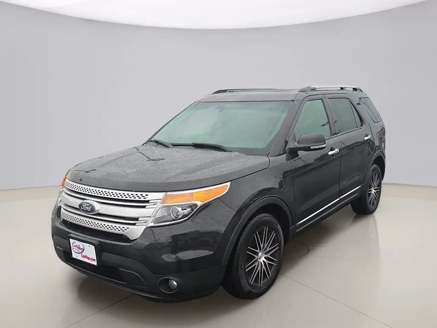 2015 Ford Explorer XLT's photo