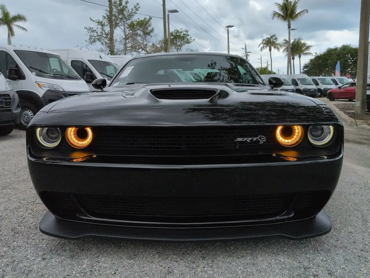 2016 Dodge Challenger SRT Hellcat photo 3