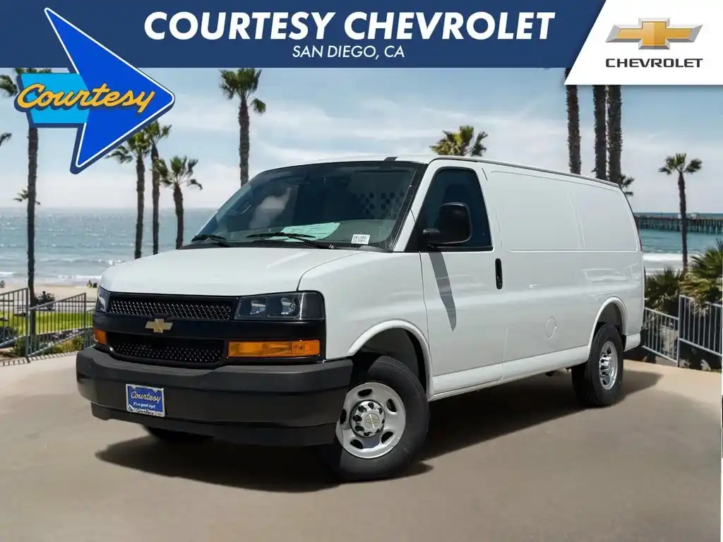 2026 Chevrolet Express 2500 Work Van HD's photo