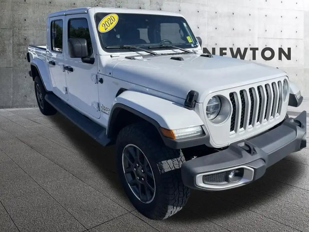 2020 Jeep Gladiator Overland's photo