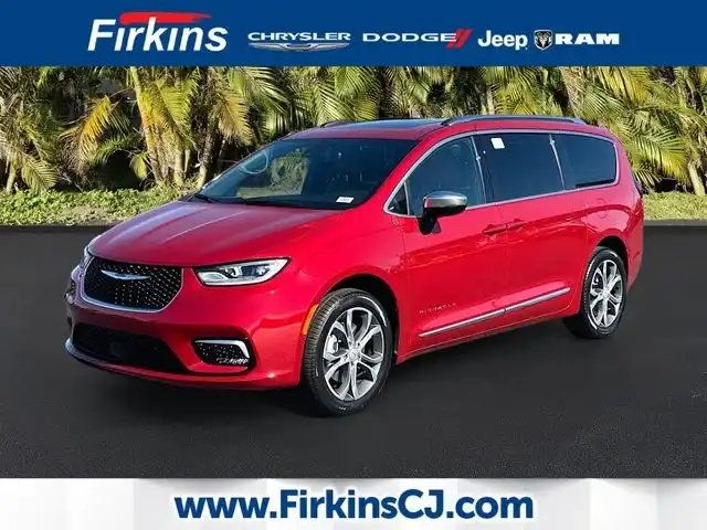 2026 Chrysler Pacifica Pinnacle AWD's photo