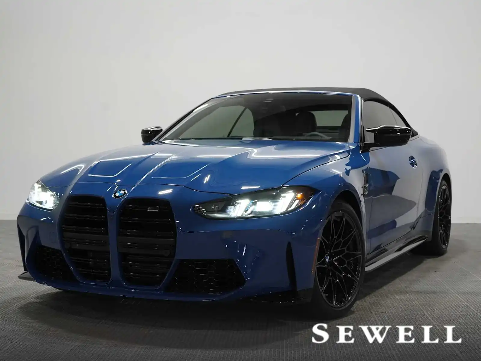 2027 BMW M4 Competition Convertible xDrive's photo