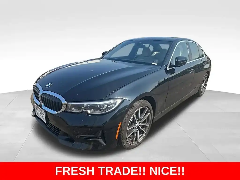 2021 BMW 3 Series 330i xDrive Sedan's photo