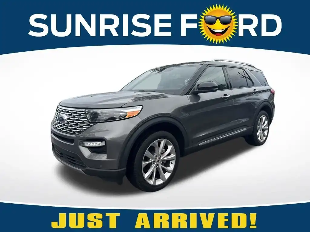2023 Ford Explorer Platinum 4WD's photo