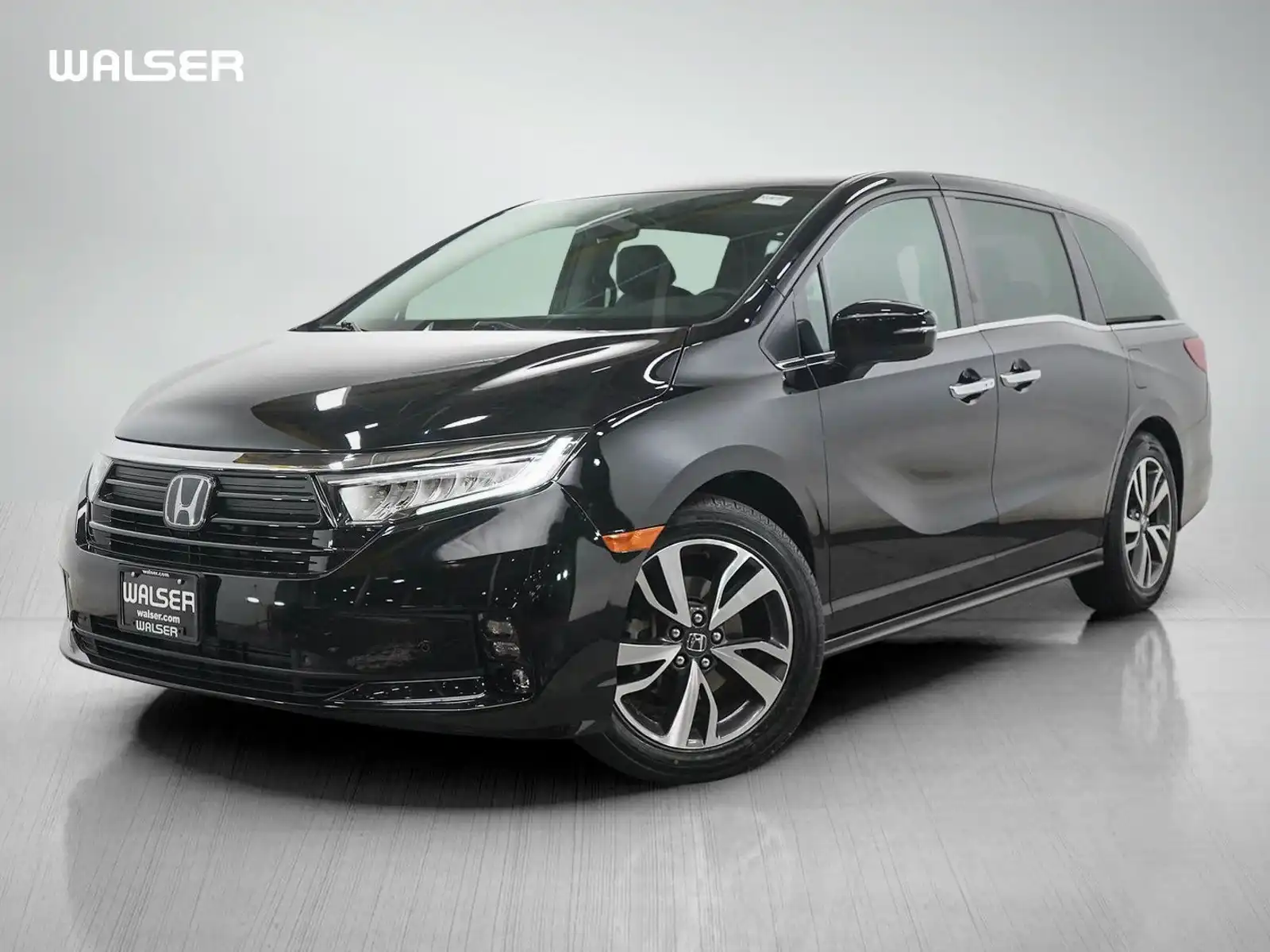 2023 Honda Odyssey Touring's photo