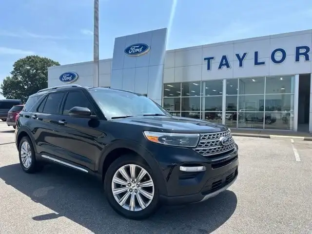 2020 Ford Explorer Limited RWD's photo