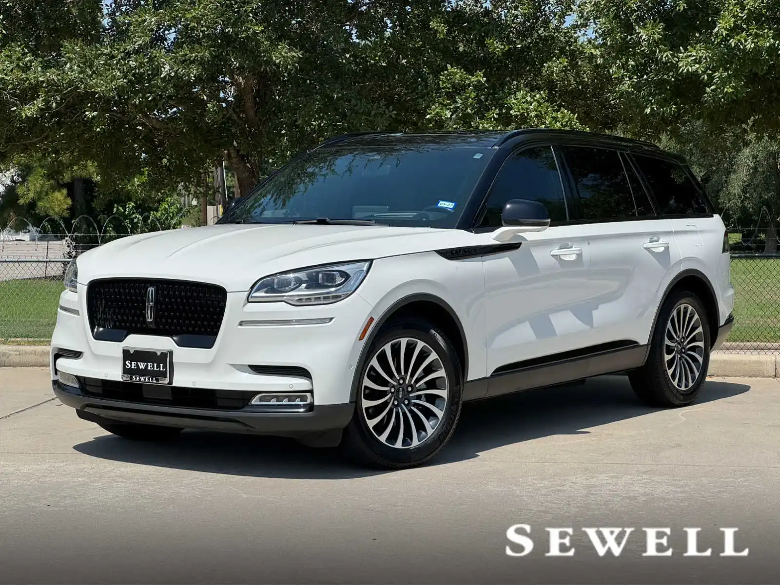 2022 Lincoln Aviator Reserve RWD's photo