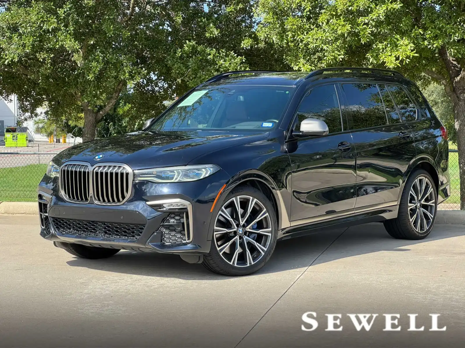 2021 BMW X7 M50i xDrive's photo