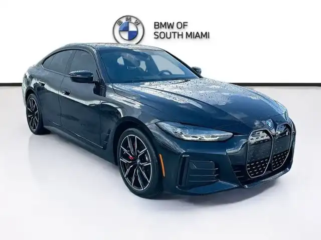 2023 BMW i4 eDrive40's photo