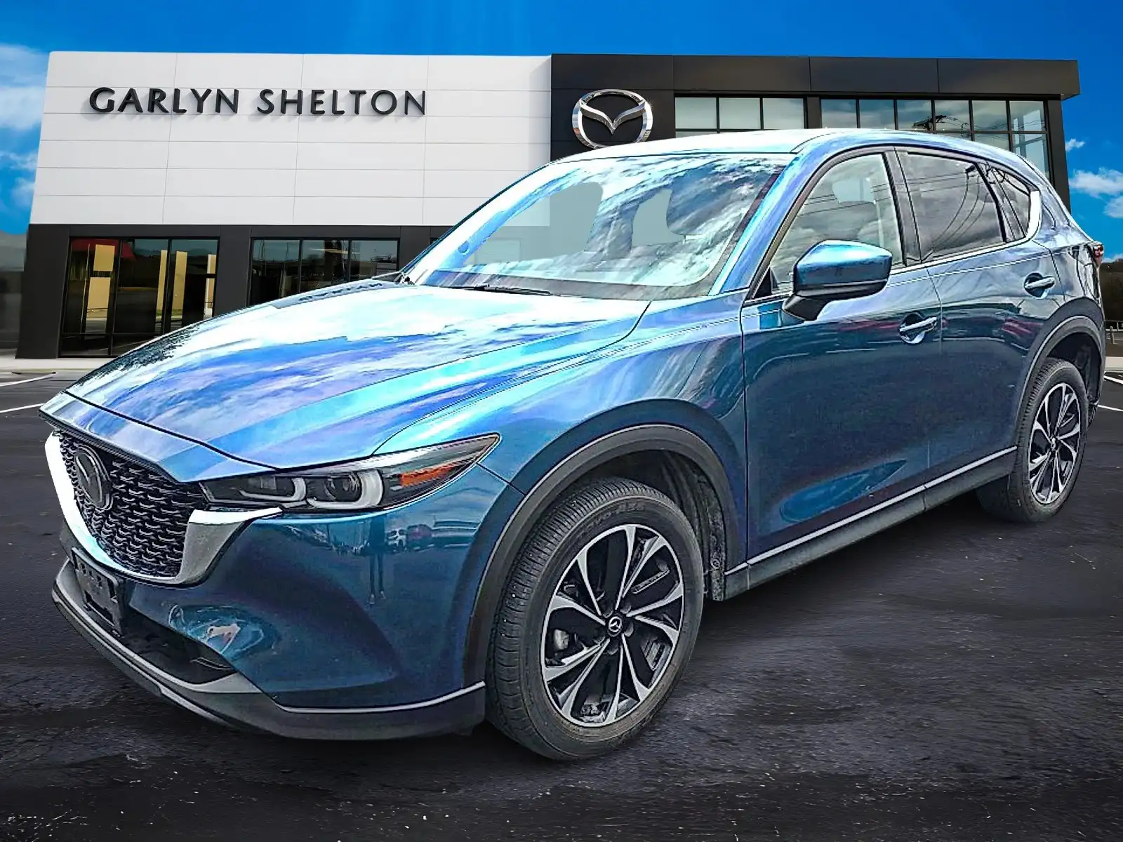 2023 Mazda CX-5 S Premium Plus package Auto AWD's photo