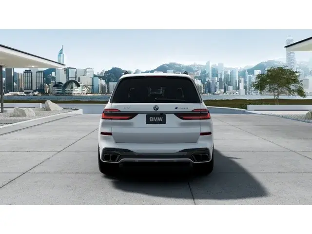 2027 BMW X7 M60i photo 5