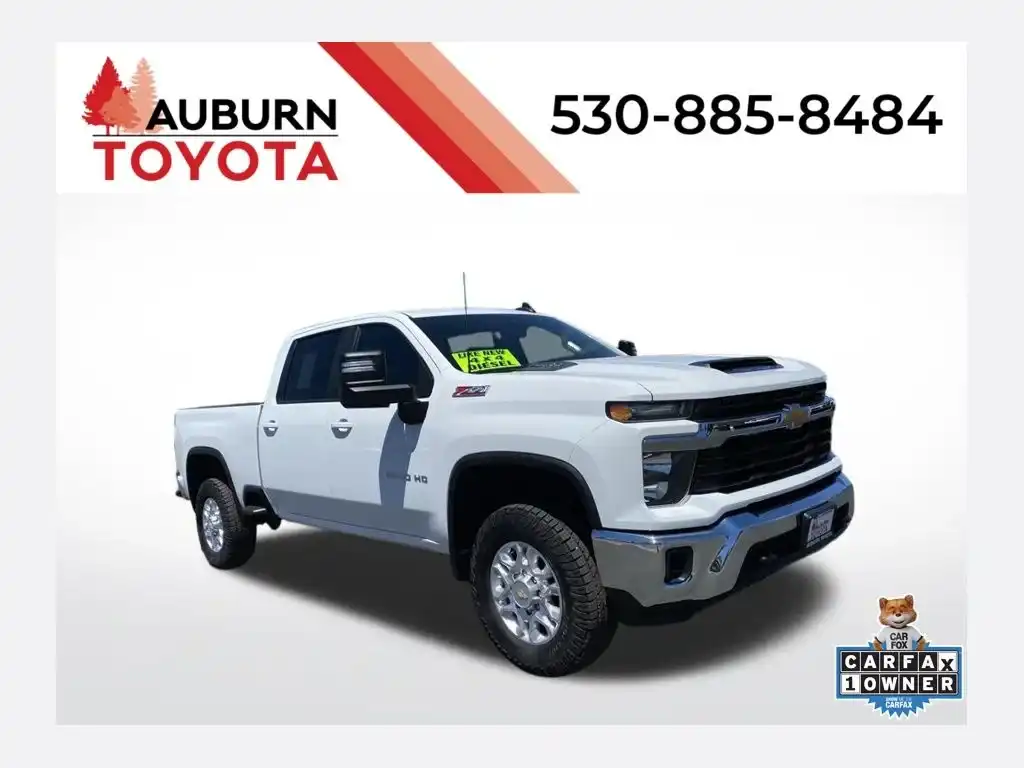 2024 Chevrolet Silverado HD LT 4WD Crew Cab Standard Box's photo