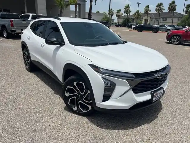 2025 Chevrolet Trax 2RS's photo