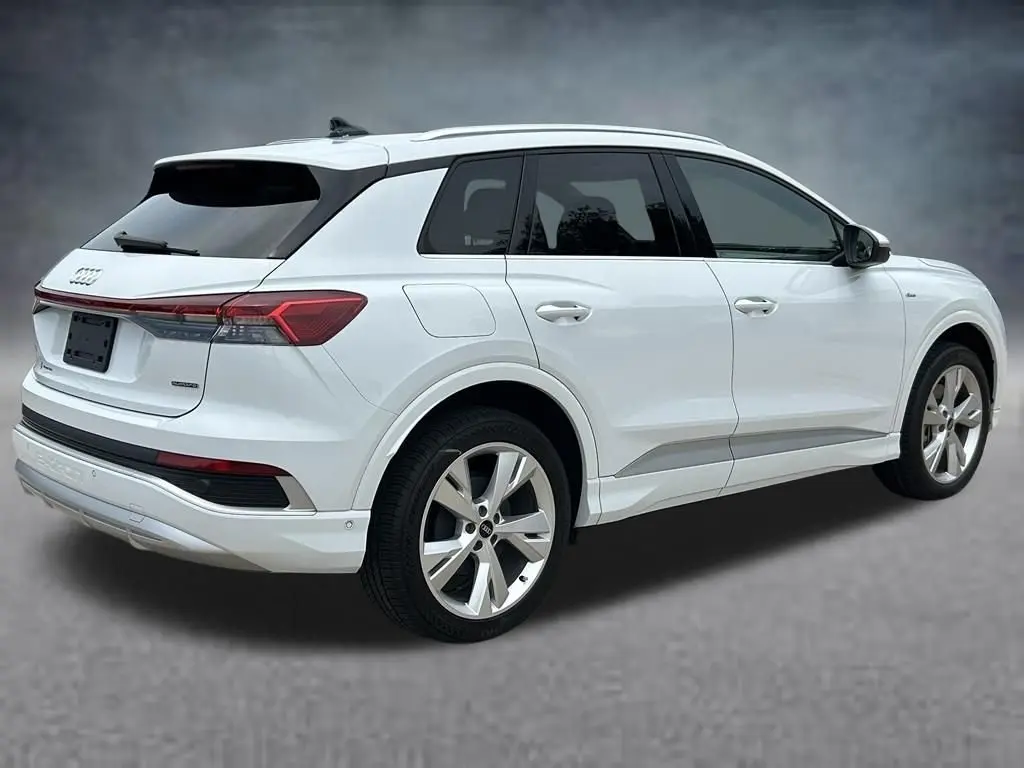2023 Audi Q4 e-tron 50 Premium Plus quattro photo 4