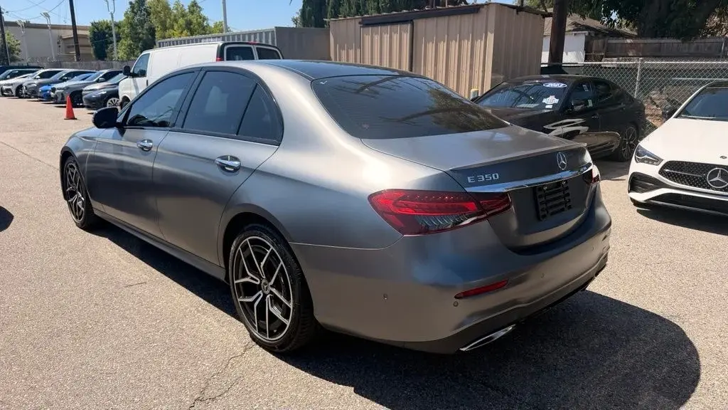2022 Mercedes-Benz E-Class E350 photo 4