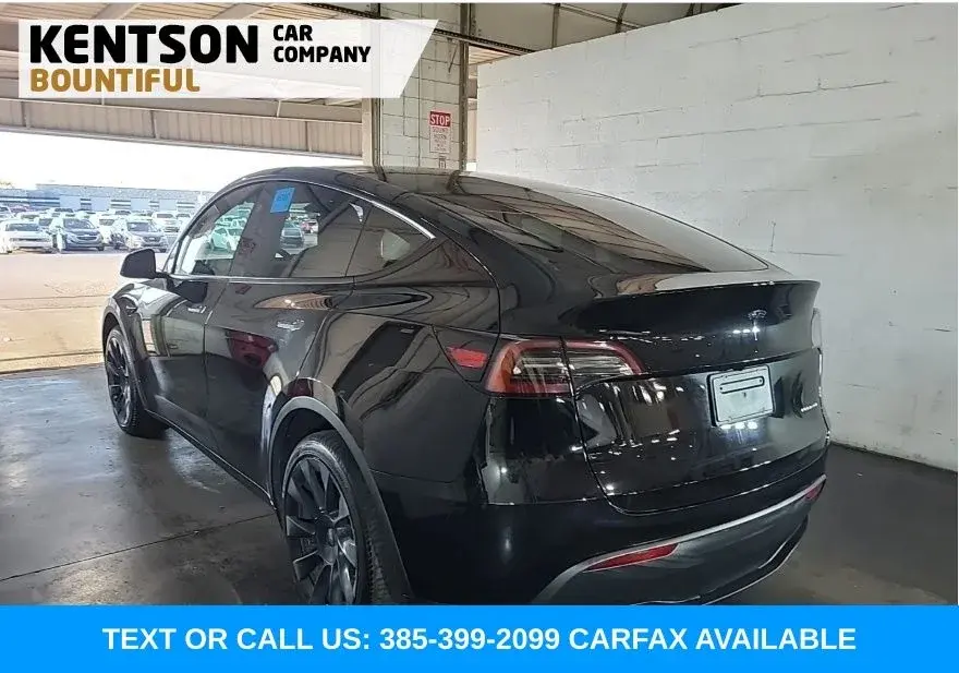 2024 Tesla Model Y Long Range Dual Motor AWD photo 3