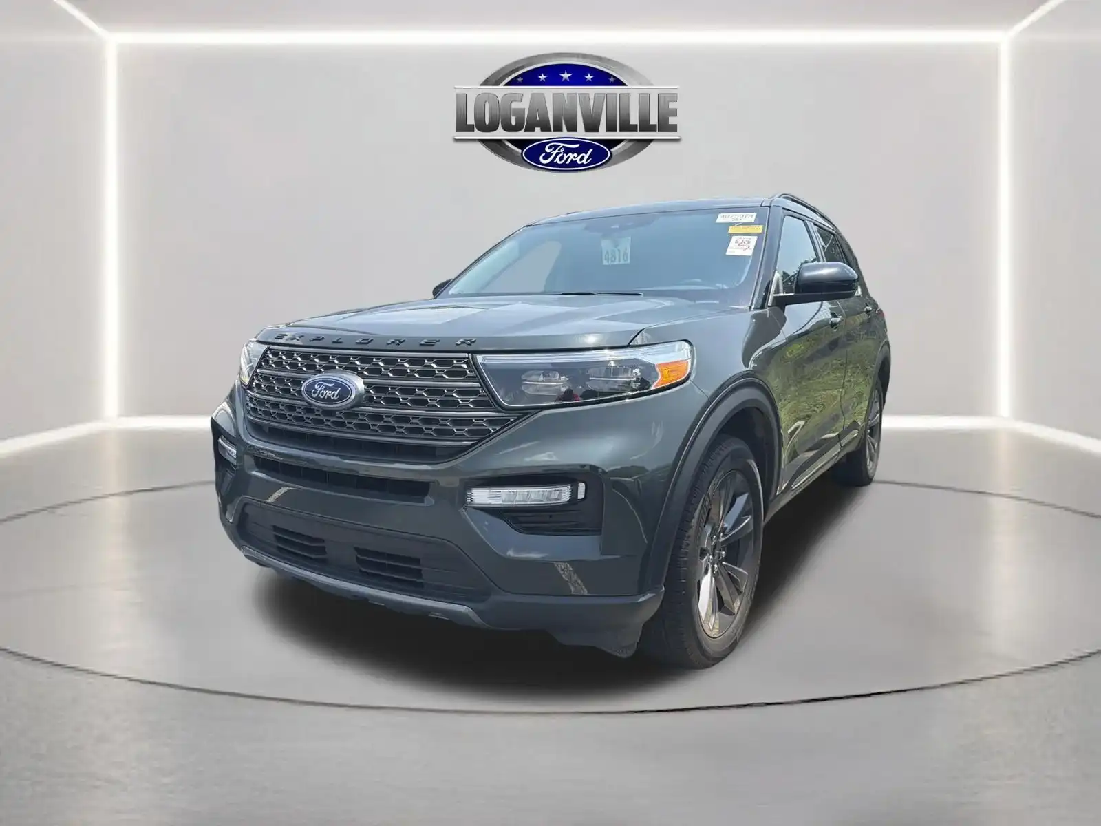 2024 Ford Explorer XLT 4WD's photo