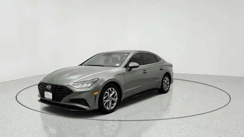 2022 Hyundai Sonata SEL's photo