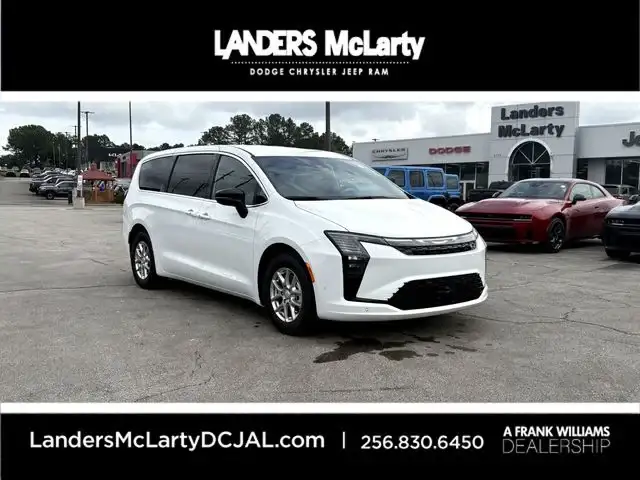2027 Chrysler Pacifica Select's photo