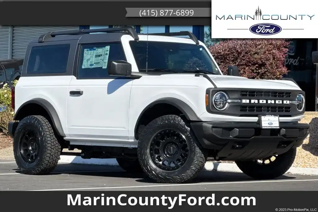 2026 Ford Bronco Base 4x4's photo