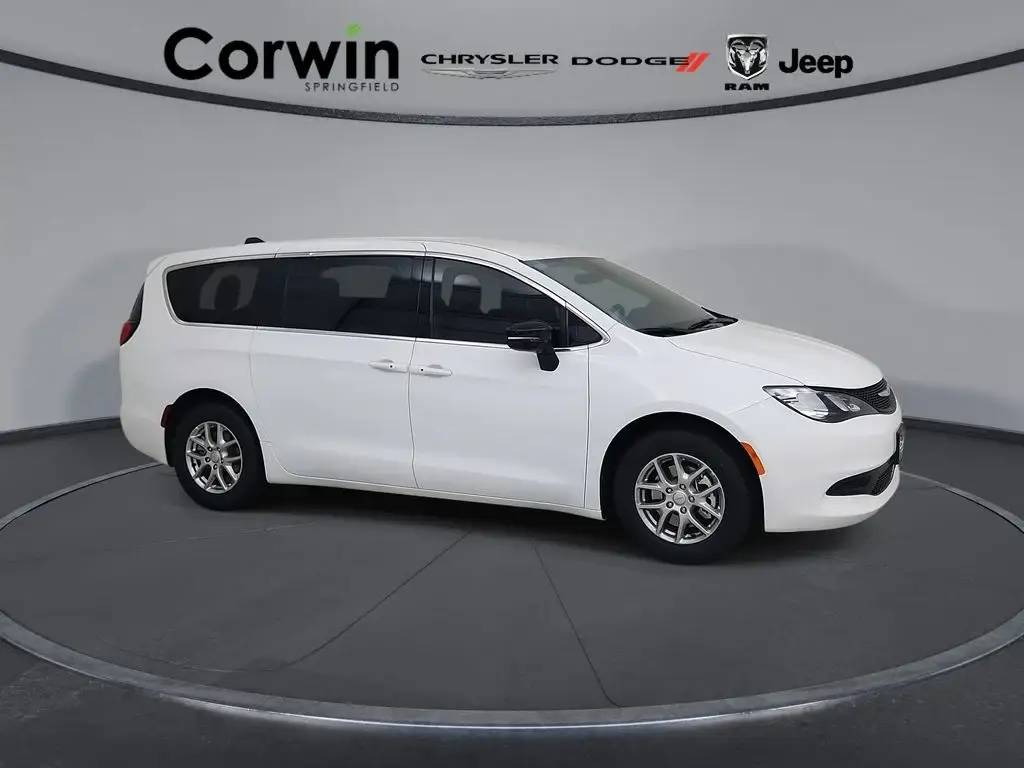 2027 Chrysler Voyager LX photo 1