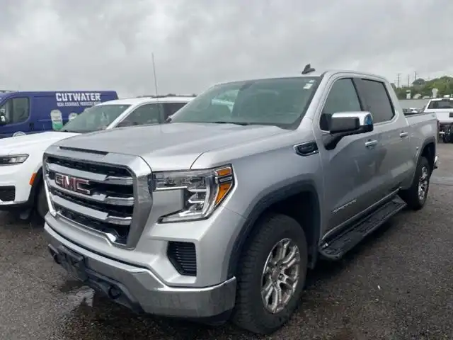 2021 GMC Sierra 4WD Crew Cab Short Box SLE's photo