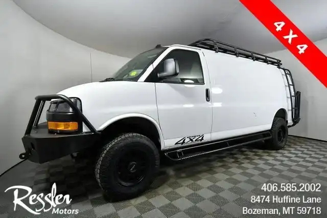 2025 Chevrolet Express 3500 Extended Work Van's photo
