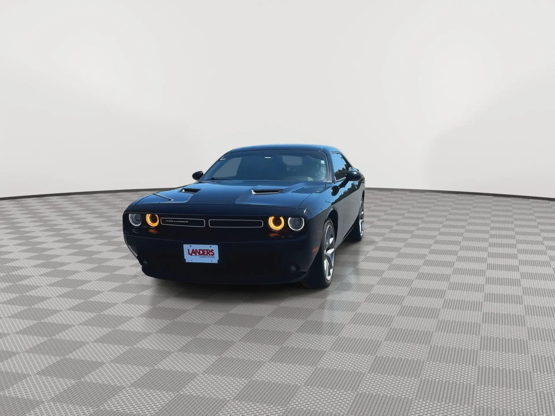 2023 Dodge Challenger SXT Auto photo 4