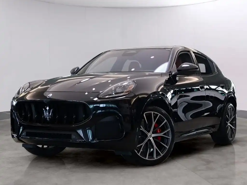 2026 Maserati Grecale Modena V6's photo