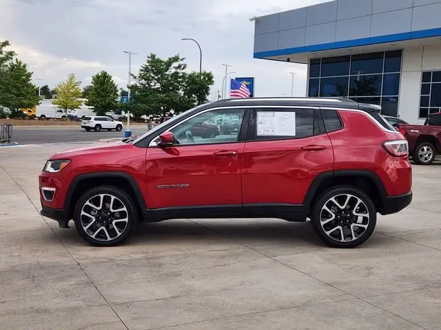2017 Jeep Compass Limited 4X4 photo 4