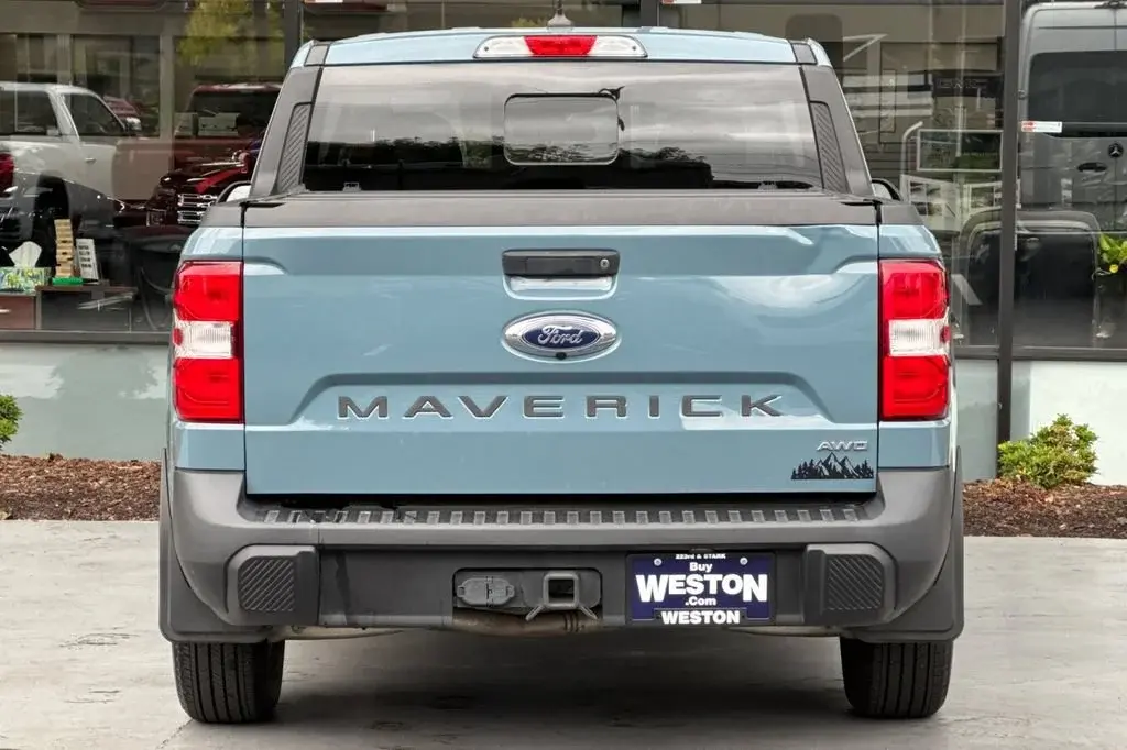 2023 Ford Maverick Lariat AWD photo 5