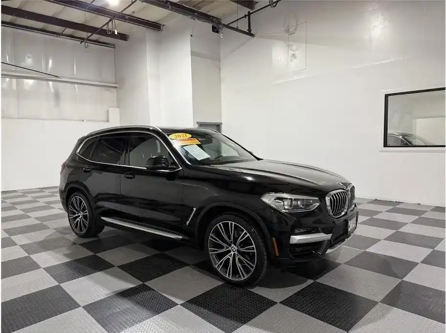 2021 BMW X3 xDrive30i's photo